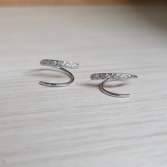 DAINTY SILVER SHIMMER CORKSCREW HUGGIES - Picture 4 of 7